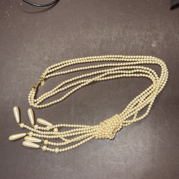 Pearl strand - Picture 2 of 5